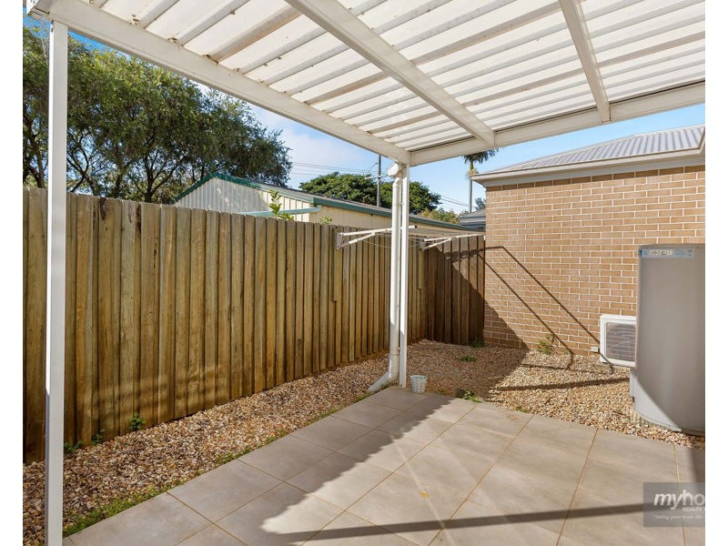 4/240 Bridge Street, Newtown QLD 4350