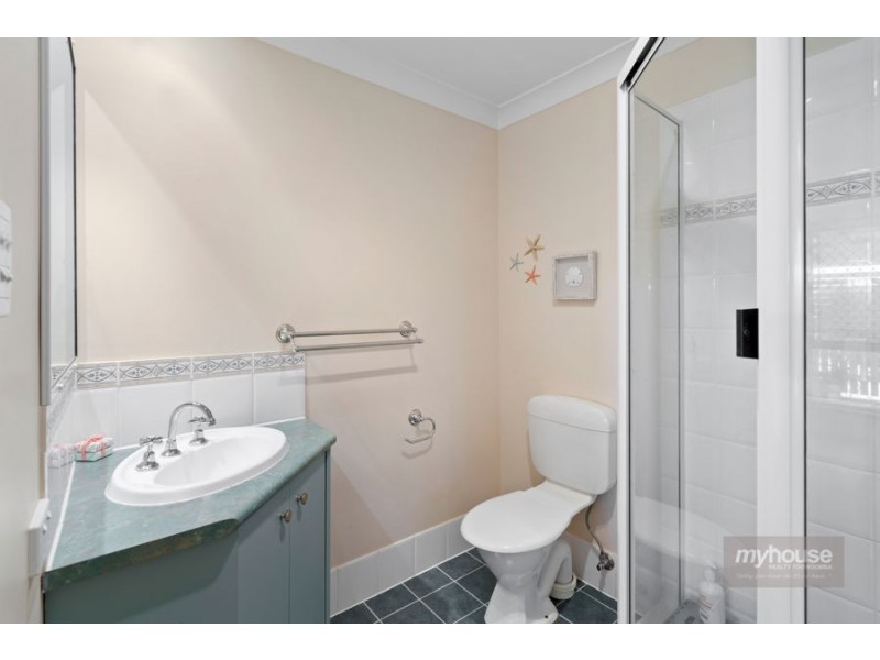 1/6 Darmstadt Court, Kearneys Spring QLD 4350