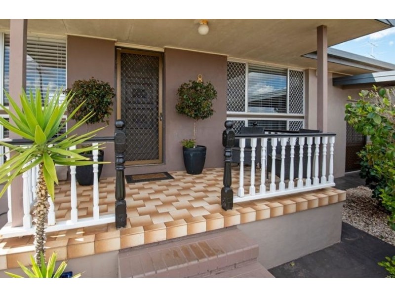 8 Richmond Drive, Wilsonton QLD 4350