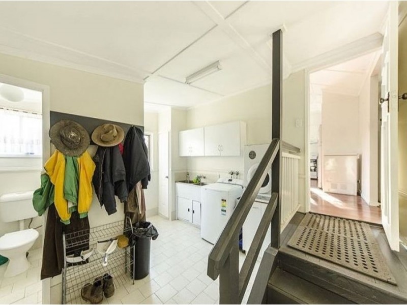 40 Tomkinson Street, Wilsonton QLD 4350