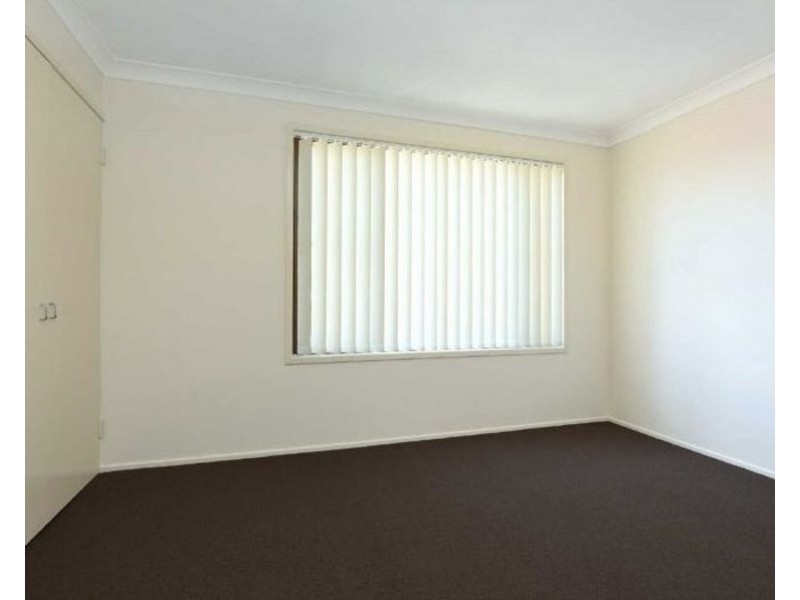 1/8 Carey Street, Kearneys Spring QLD 4350