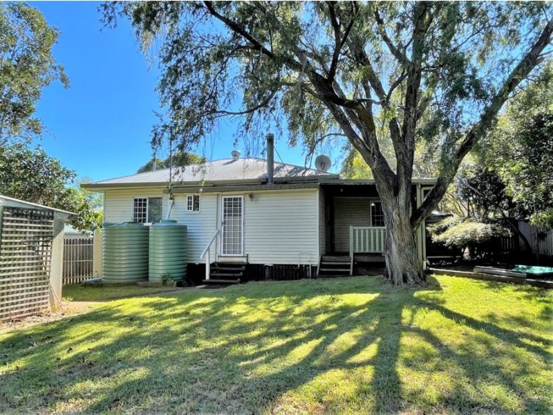 70 Crown Street, Rangeville QLD 4350