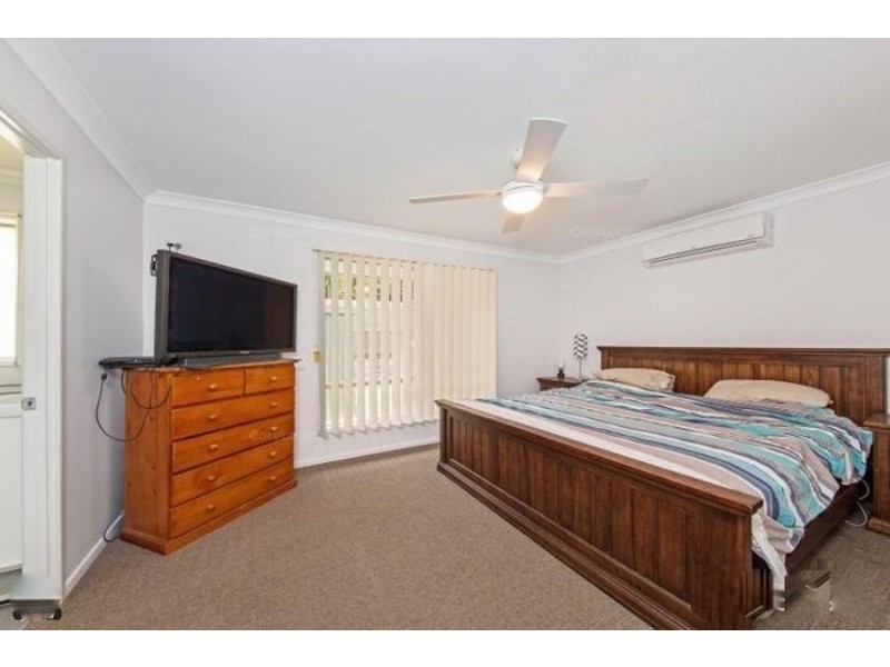 8 Bulloo Street, Glenvale QLD 4350