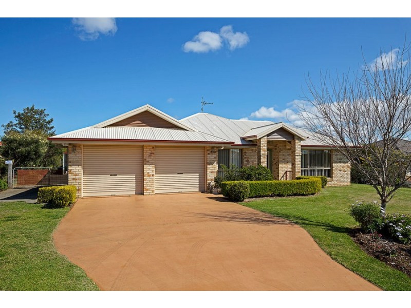 27 Cole Drive, Highfields QLD 4352