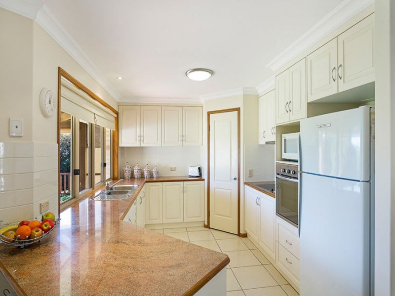 27 Cole Drive, Highfields QLD 4352