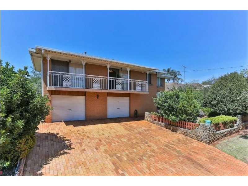 152 Alderley Street, Centenary Heights QLD 4350