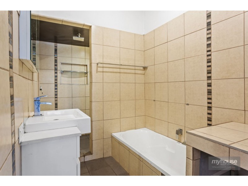 144 Ruthven Street, North Toowoomba QLD 4350
