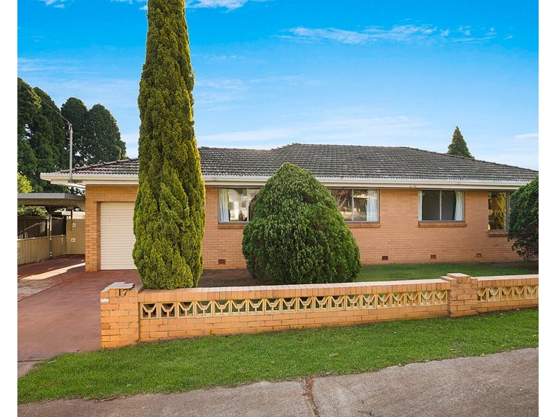 17 Cohoe Street, East Toowoomba QLD 4350