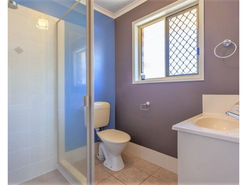 8 Kayser Court, Darling Heights QLD 4350