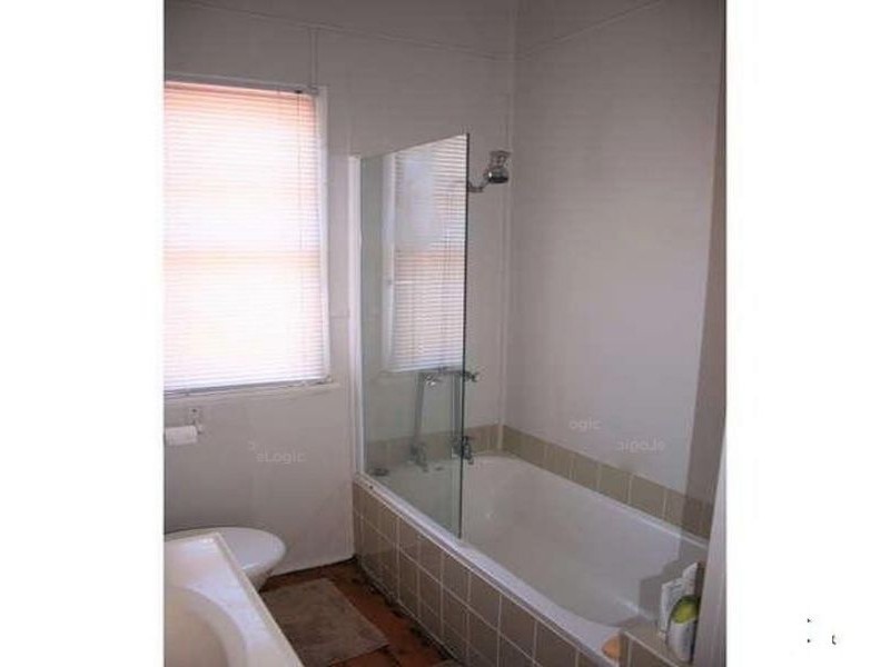 20 Weetwood Street, Newtown QLD 4350