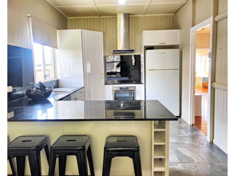 20 Weetwood Street, Newtown QLD 4350