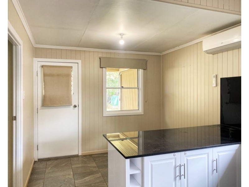 20 Weetwood Street, Newtown QLD 4350