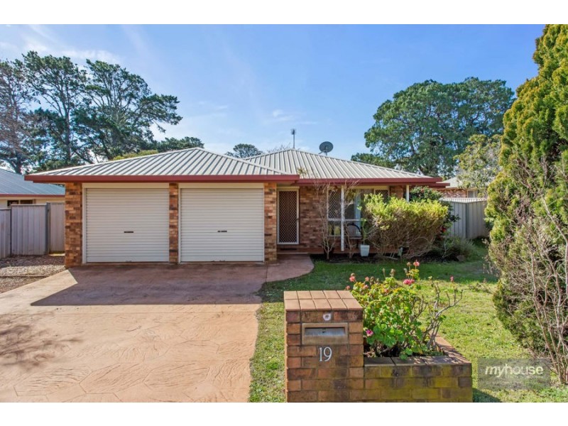 19 Malt Court, Kearneys Spring QLD 4350