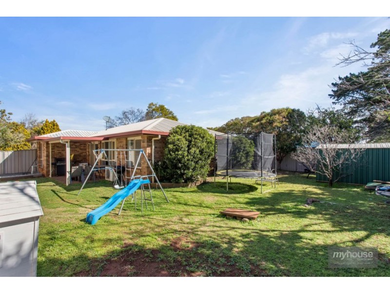 19 Malt Court, Kearneys Spring QLD 4350