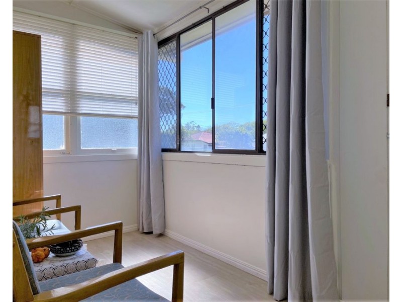Room 1/1 Ranfurly Street, Newtown QLD 4350