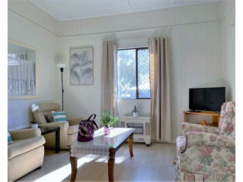 Room 1/1 Ranfurly Street, Newtown QLD 4350