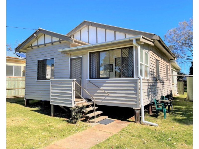 Room 1/1 Ranfurly Street, Newtown QLD 4350