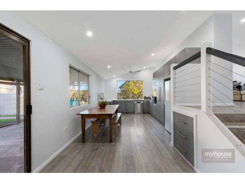 256 Hayden Street, Mount Rascal QLD 4350