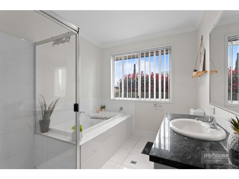 10 Opal Street, Glenvale QLD 4350