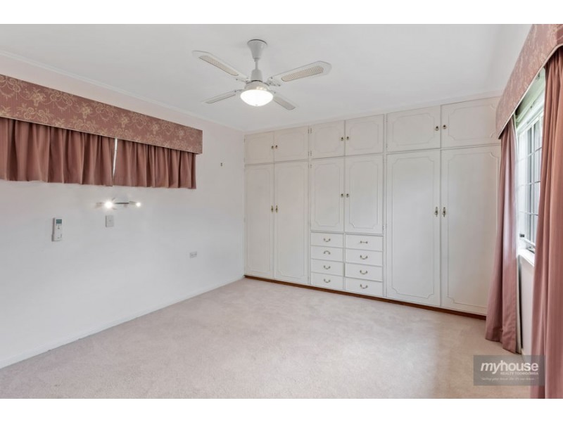 27 Hoey Street, Kearneys Spring QLD 4350