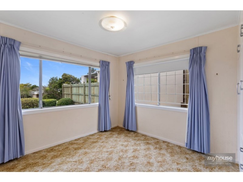 27 Hoey Street, Kearneys Spring QLD 4350