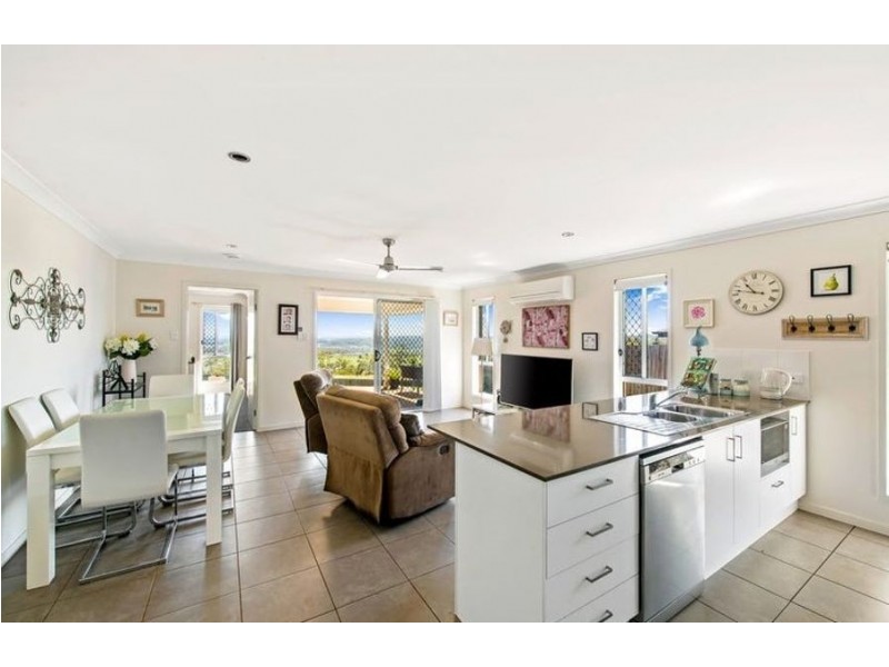 27 Sanctuary Drive, Cranley QLD 4350