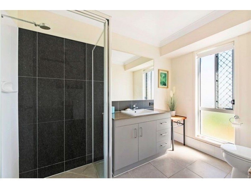 27 Sanctuary Drive, Cranley QLD 4350