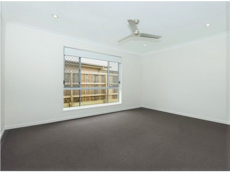 27 Sanctuary Drive, Cranley QLD 4350