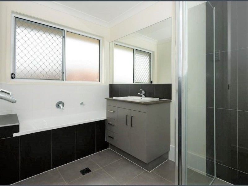 27 Sanctuary Drive, Cranley QLD 4350