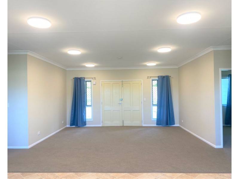 8 Southern Cross Drive, Kingsthorpe QLD 4400