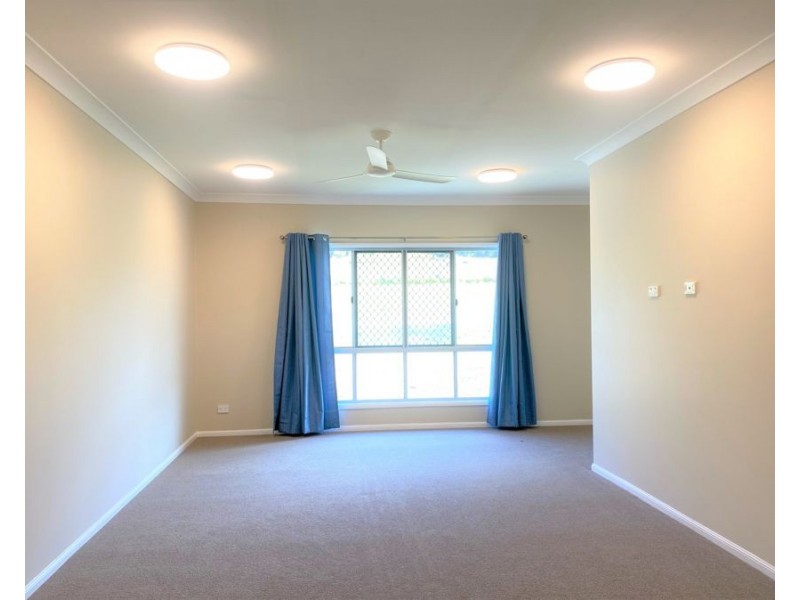 8 Southern Cross Drive, Kingsthorpe QLD 4400