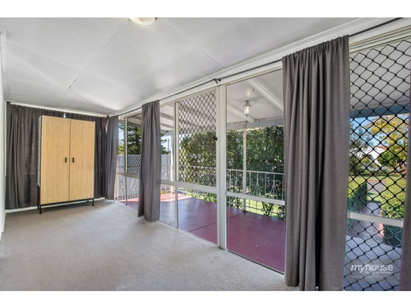 7 Fourth Avenue, Harristown QLD 4350