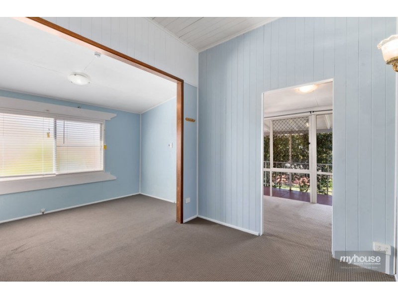 7 Fourth Avenue, Harristown QLD 4350