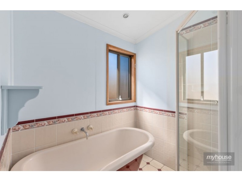 7 Fourth Avenue, Harristown QLD 4350