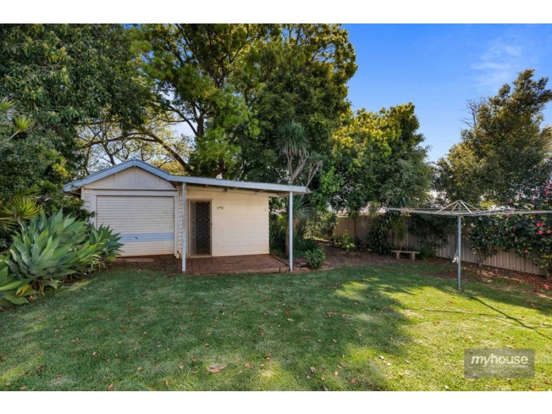 7 Fourth Avenue, Harristown QLD 4350