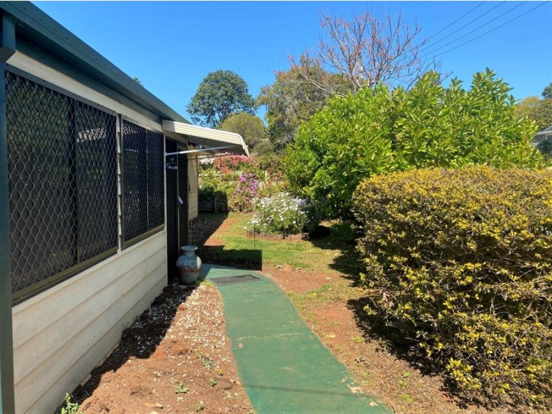 12 Moselle Court, Wilsonton Heights QLD 4350