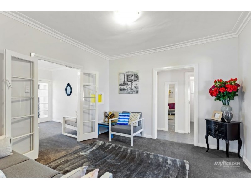 17 Berry Street, Wilsonton QLD 4350
