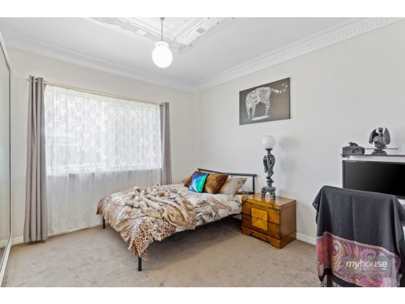 17 Berry Street, Wilsonton QLD 4350