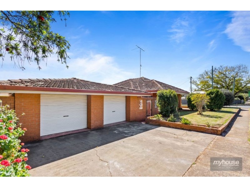 17 Berry Street, Wilsonton QLD 4350