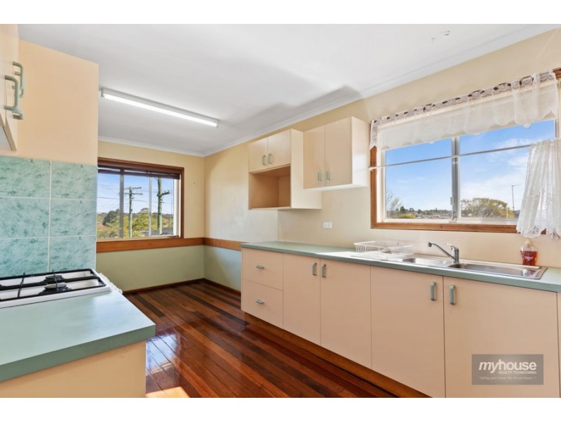23 Coates Street, Kearneys Spring QLD 4350