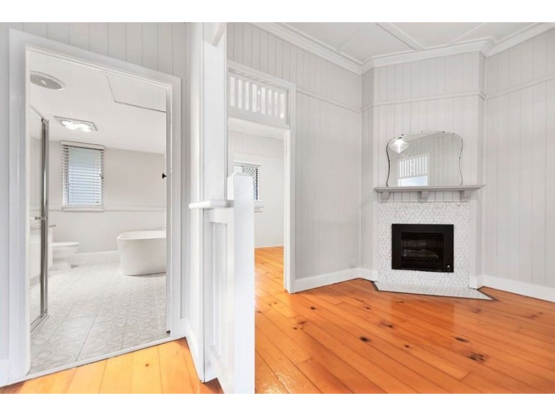 19 Vacy Street, Newtown QLD 4350