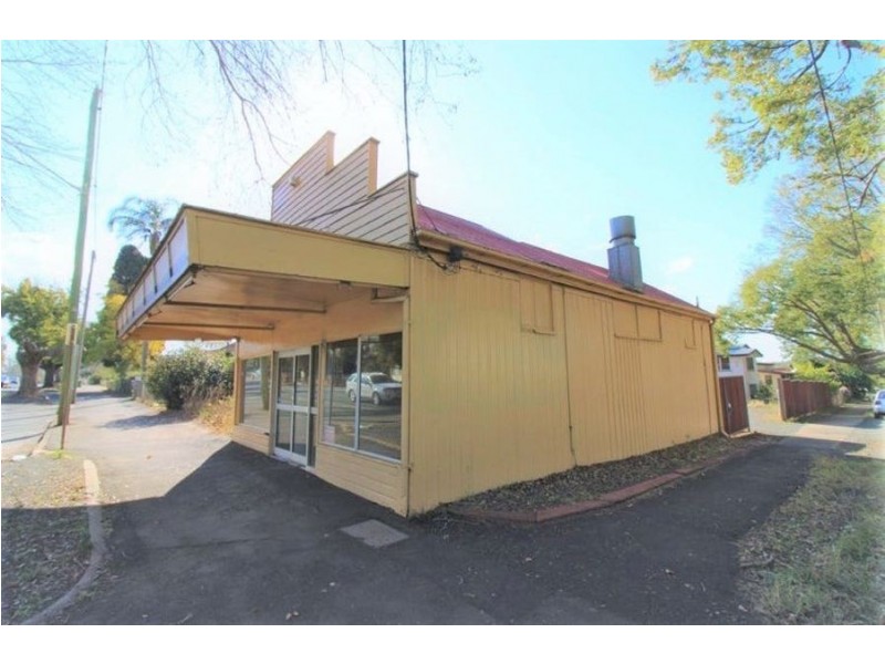 113 James Street, East Toowoomba QLD 4350