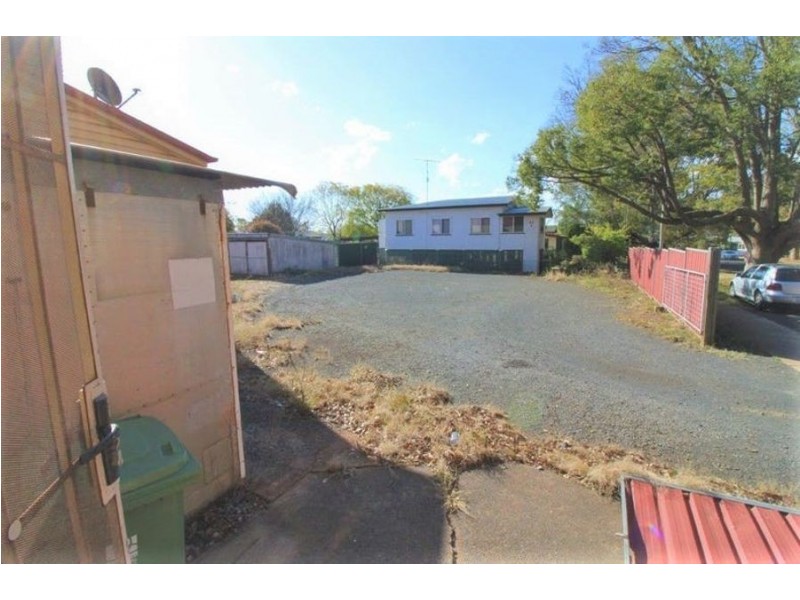 113 James Street, East Toowoomba QLD 4350
