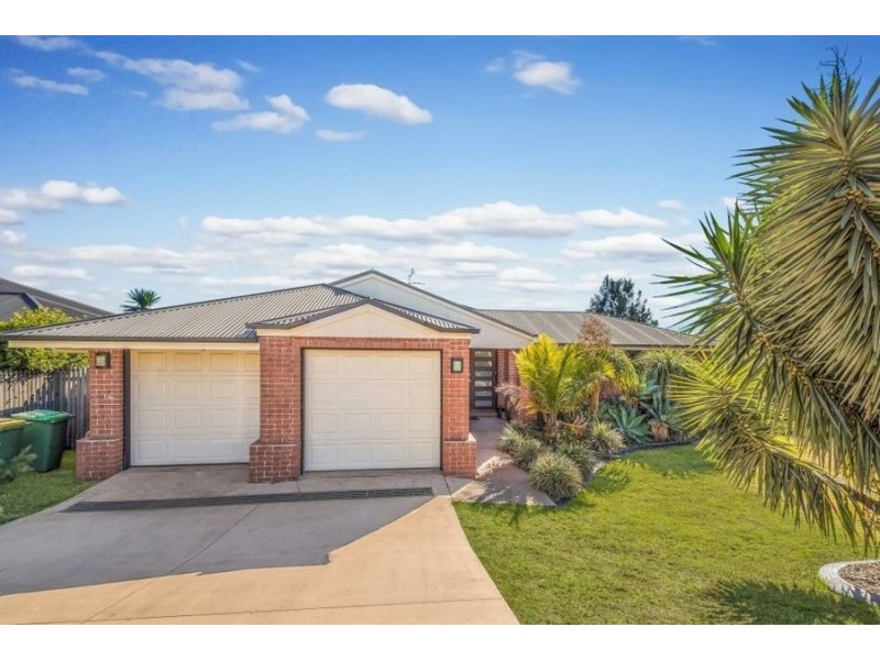 21 Diamantina Drive, Glenvale QLD 4350