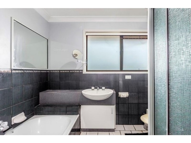 2 Rachel Street, Darling Heights QLD 4350