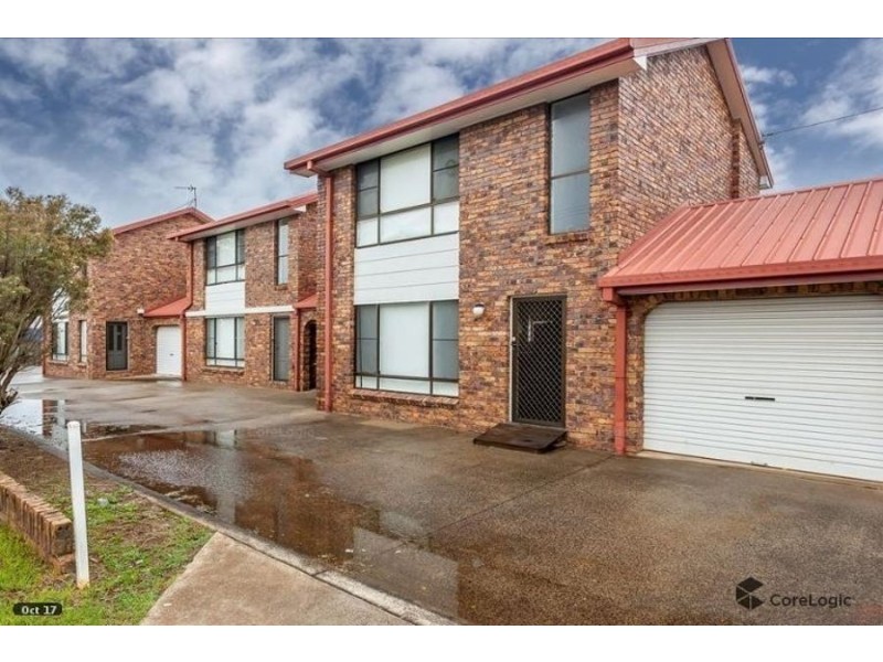 2 Rachel Street, Darling Heights QLD 4350