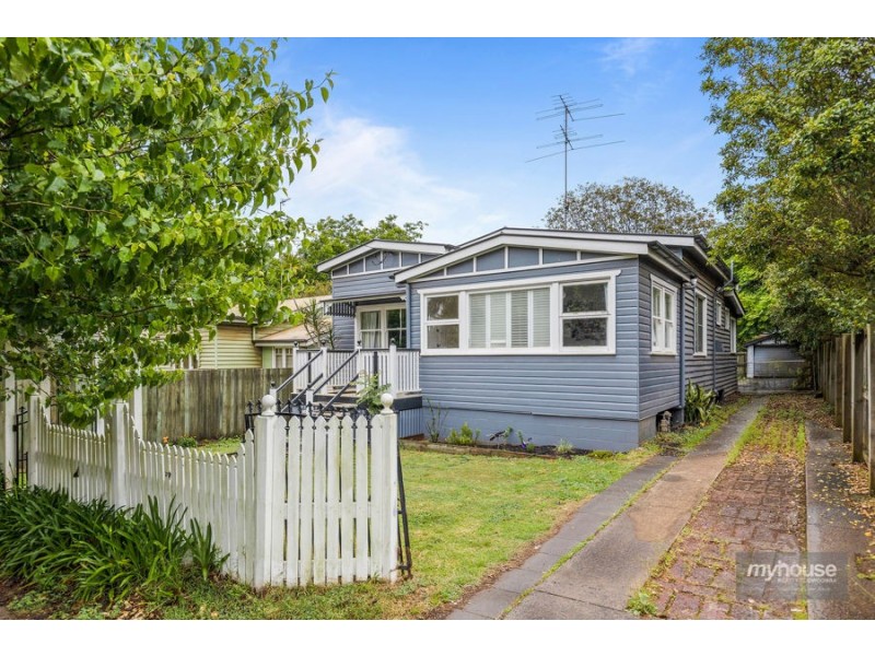 61 Mary Street, Mount Lofty QLD 4350