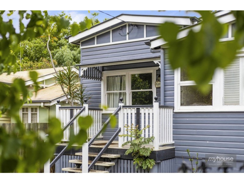 61 Mary Street, Mount Lofty QLD 4350