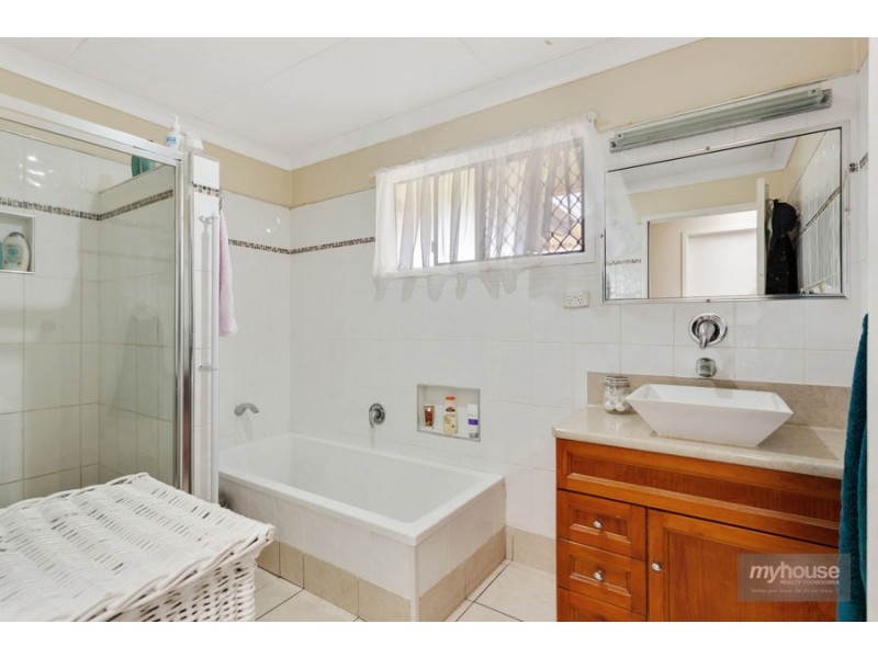 220 Meringandan Road, Kleinton QLD 4352