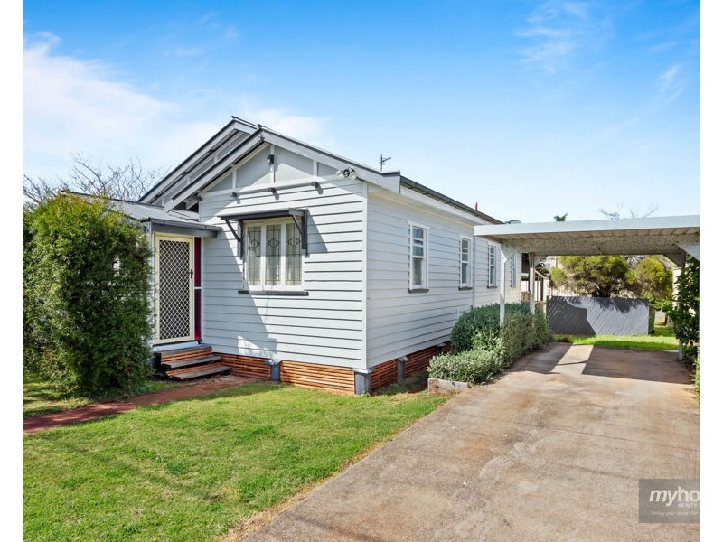 16 Glenvale Road, Harristown QLD 4350